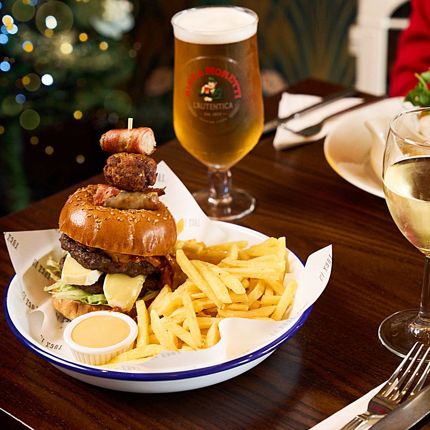 Festive Lunch & Dinner at The White Hart in Ashby De La Zouch